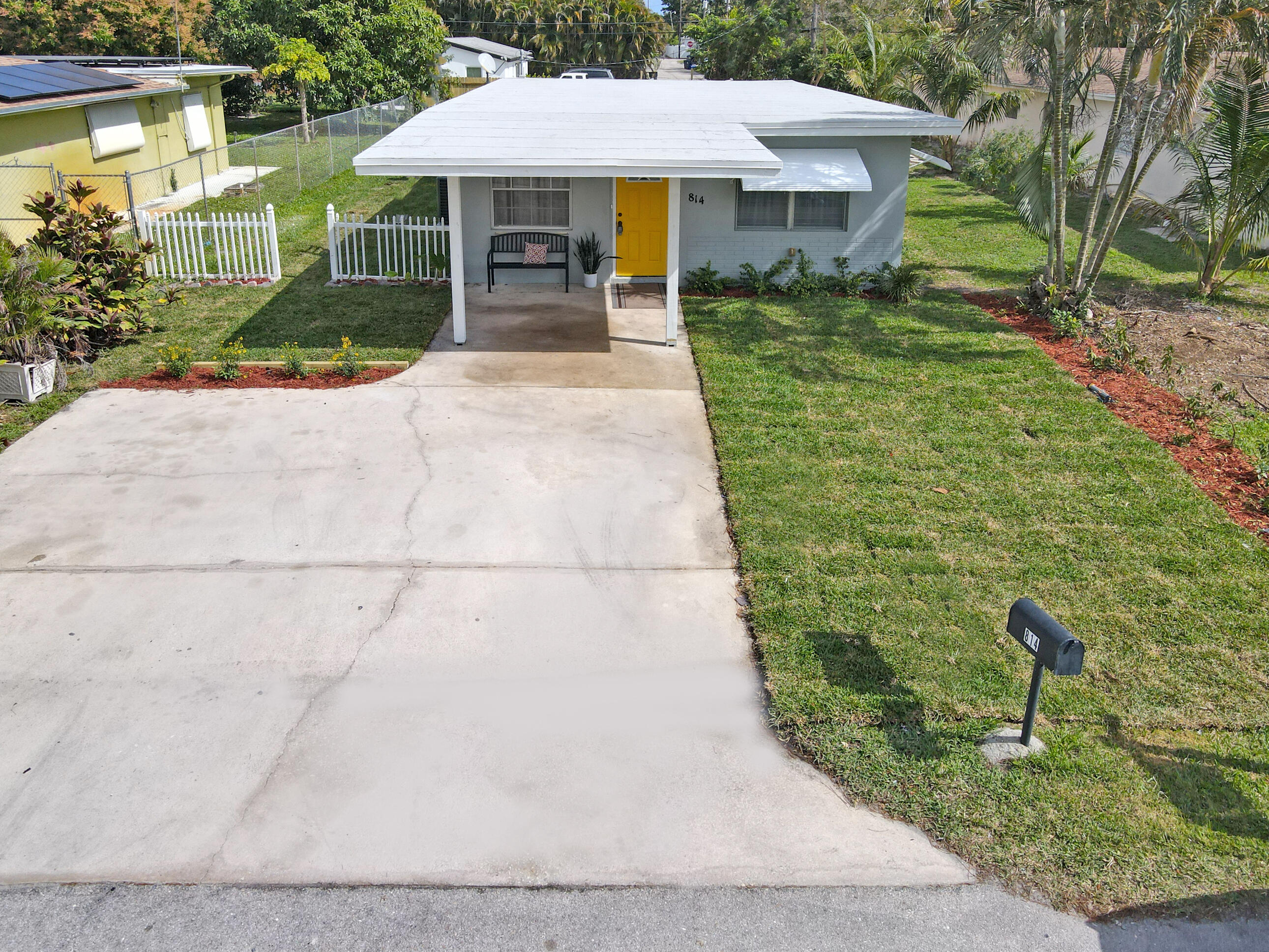814 Rudolph Road Lake Worth, FL 33461 - Photo 1 of 29 Welcome to 814 Rudolf