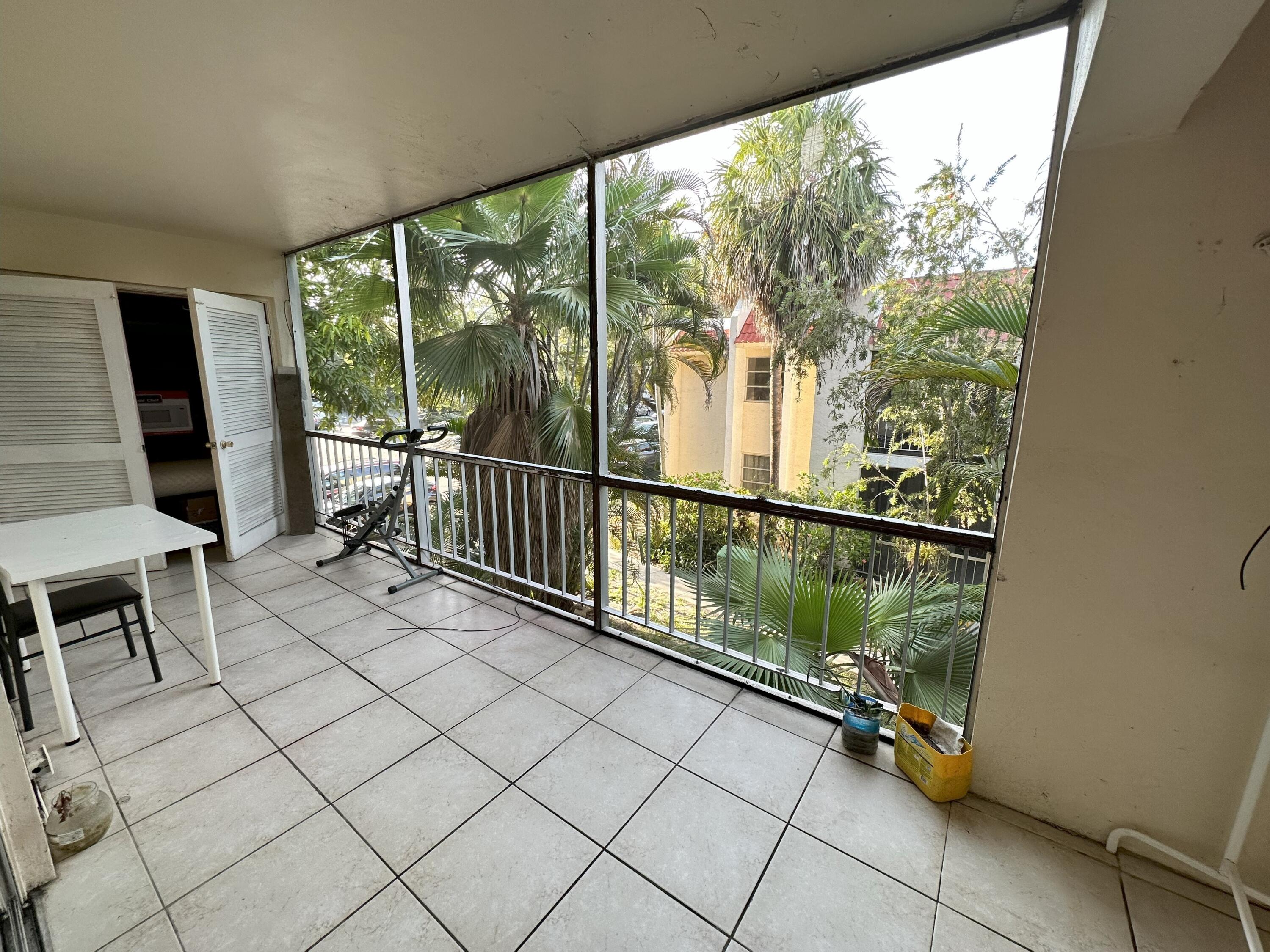 636 Northwest 13th Street, Unit 280 Boca Raton, FL 33486 - Photo 11 of 16 Patio