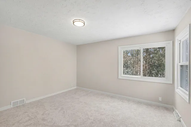 $400,000 | 1160 Farnsworth Avenue Southeast, Grand Rapids, MI 49546