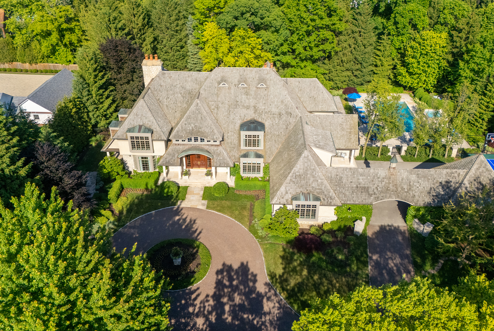 81 Locust Road Winnetka, IL 60093 - Photo 1 of 106 Gallery Image 1