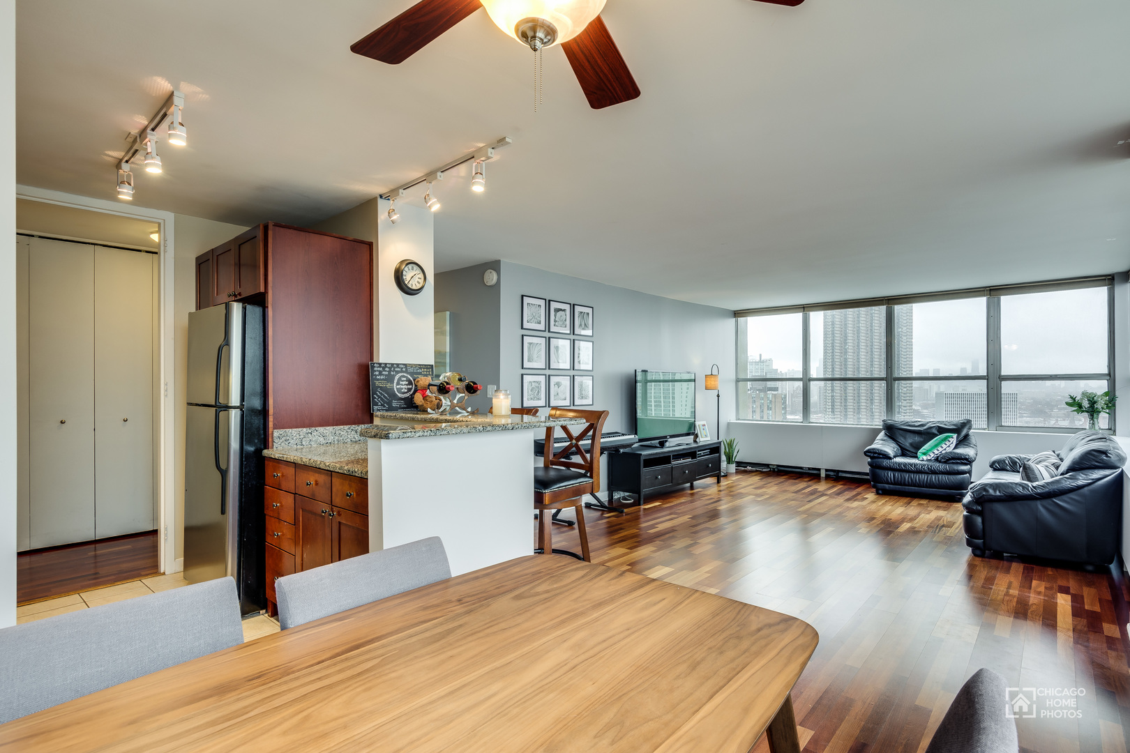 655 West Irving Park Road, Unit 2017 Chicago, IL 60613 - Photo 11 of 29