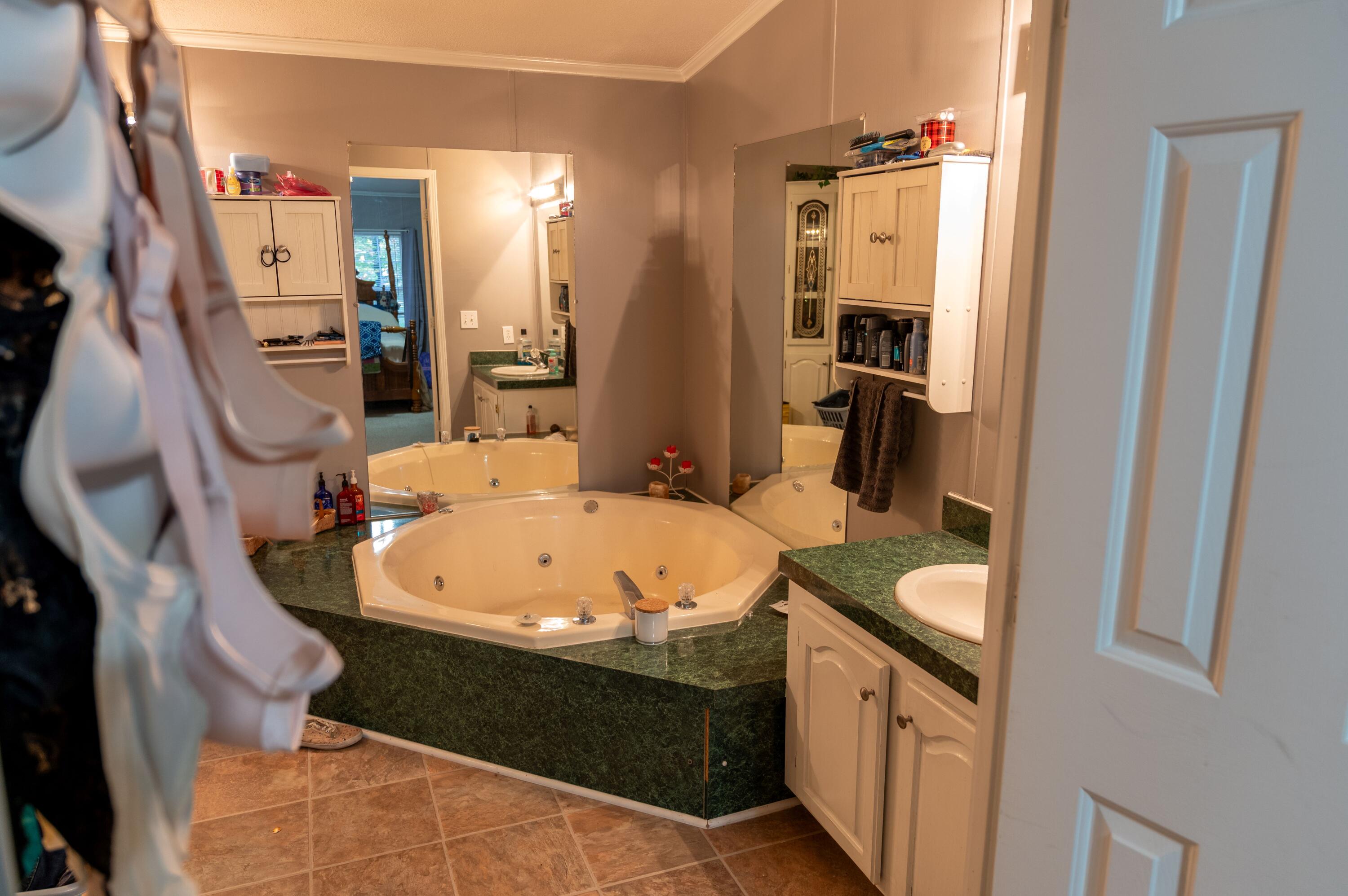 2526 Lone Pine Road Gaylord, MI 49735 - Photo 10 of 31 Gallery Image 10
