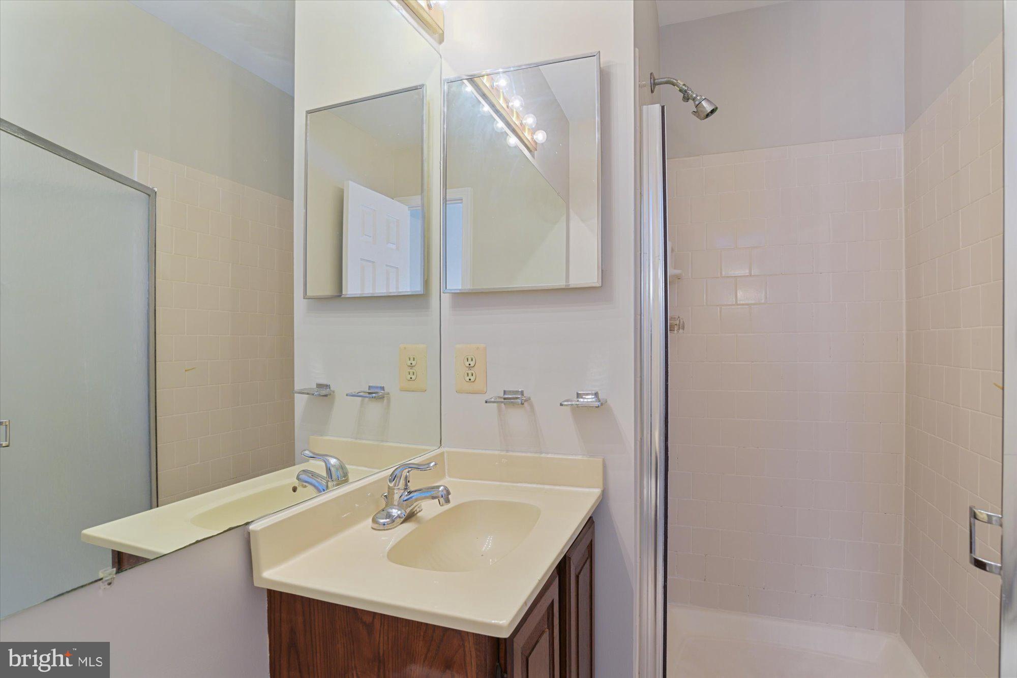 3964 Forest Valley Road Parkville, MD 21234 - Photo 18 of 26