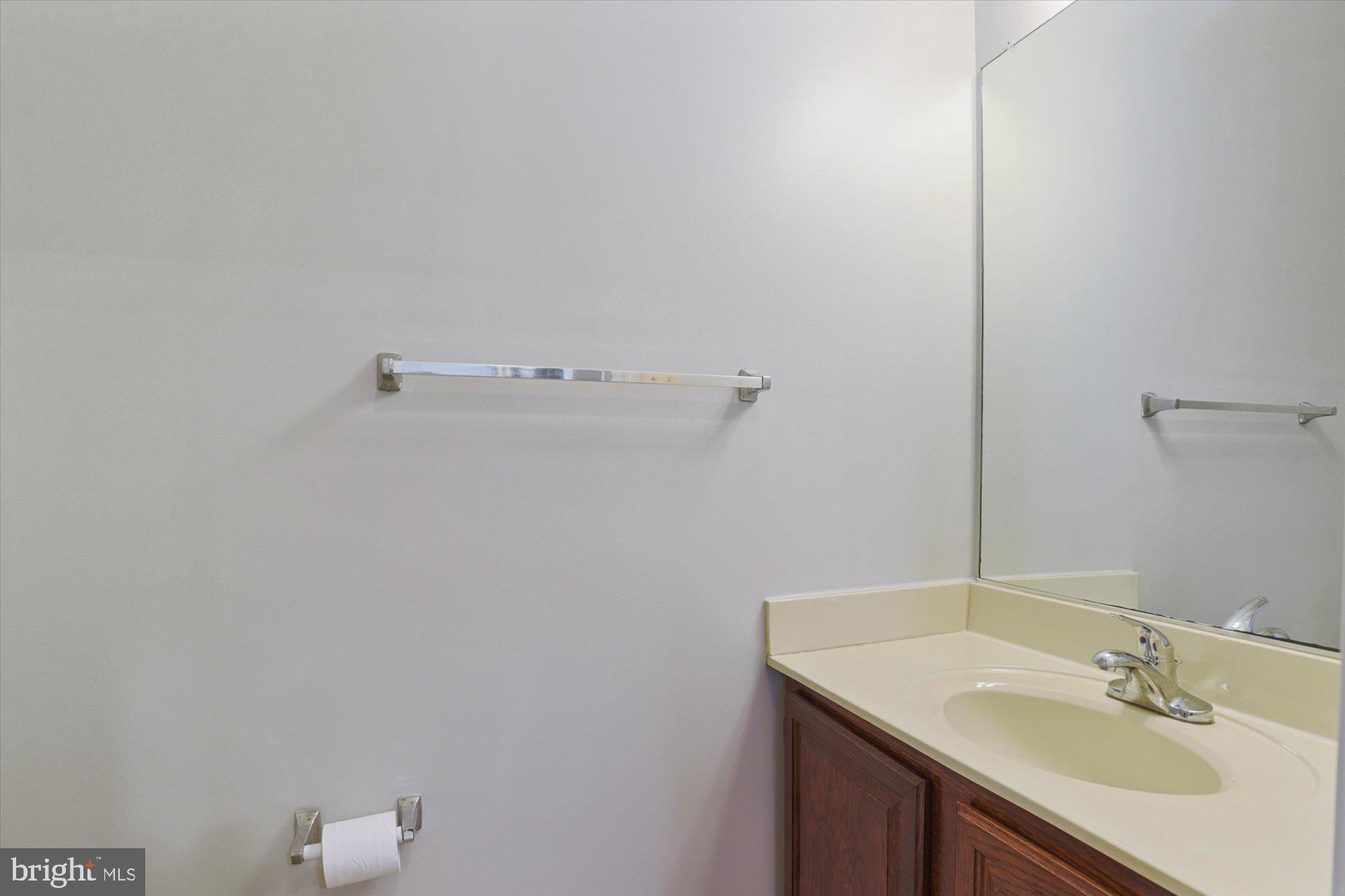 3964 Forest Valley Road Parkville, MD 21234 - Photo 9 of 26