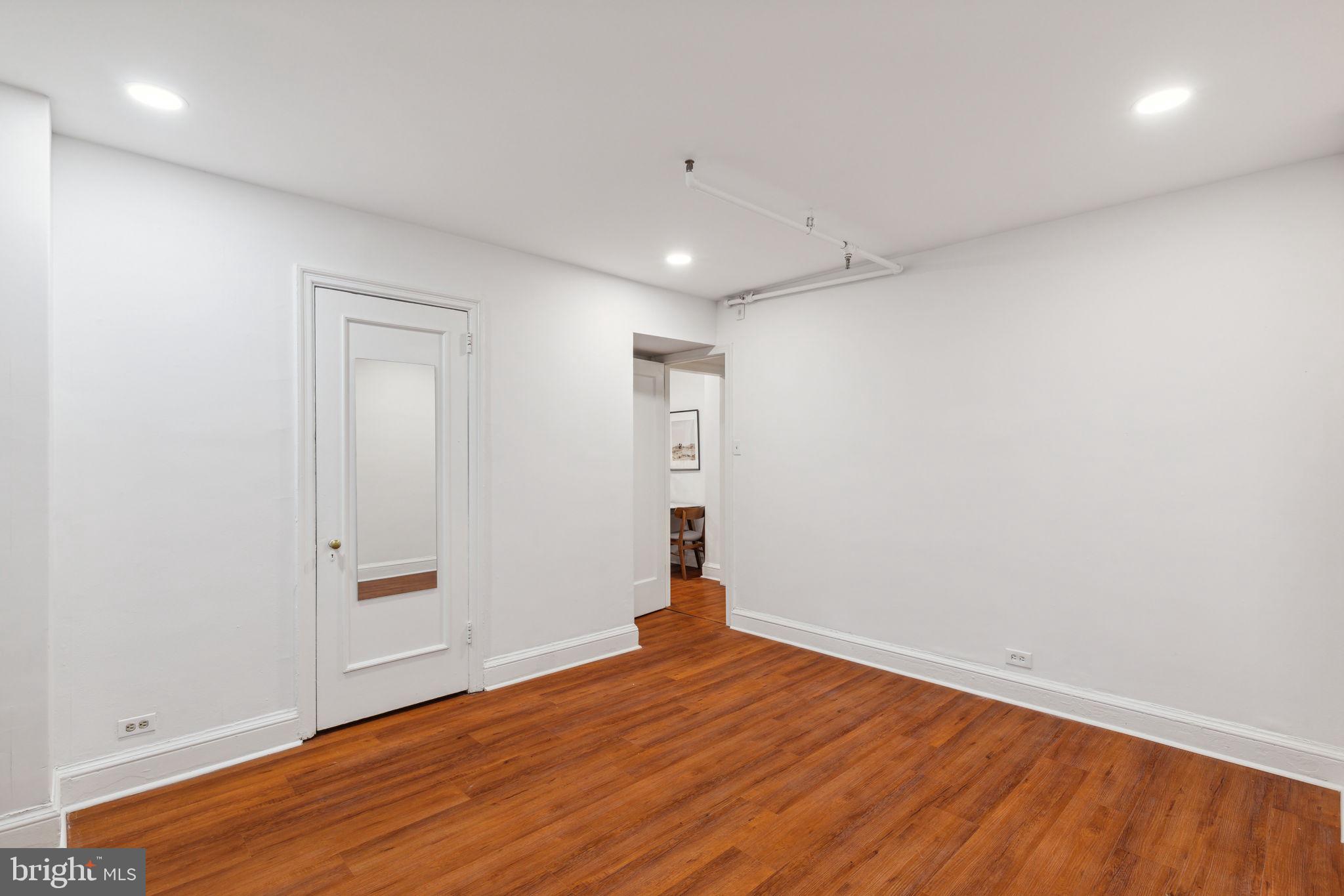 2031 Locust Street, Unit C100 Philadelphia, PA 19103 - Photo 18 of 24