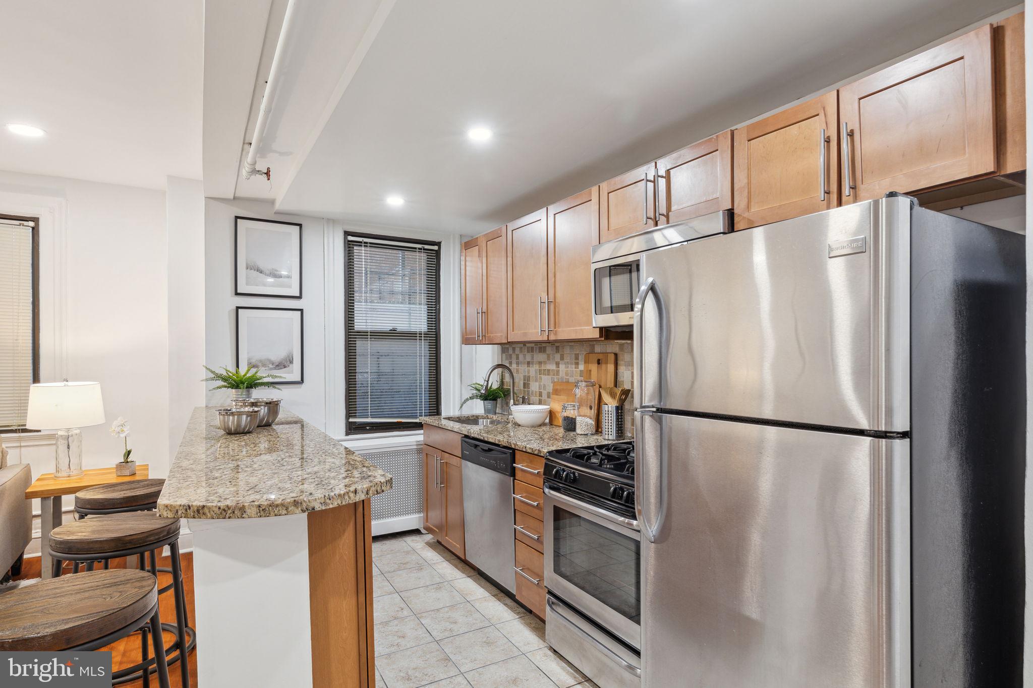 2031 Locust Street, Unit C100 Philadelphia, PA 19103 - Photo 9 of 24