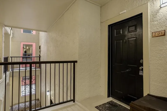 $185,000 | 107 Vista Verdi Circle, Unit 201, Lake Mary, FL 32746