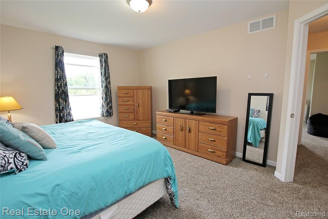 5076 Hidden Ridge Road Metamora, MI 48455 - Photo 25 of 46 25) Bedroom 2.jpg