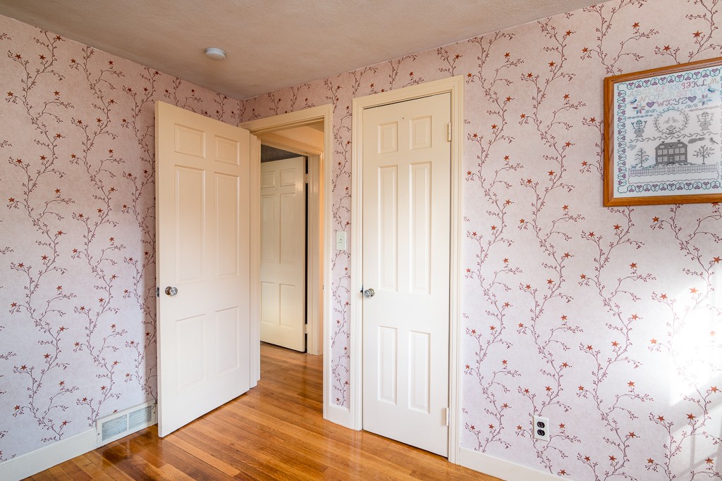 84 Porter Road East Longmeadow, MA 01028 - Photo 14 of 29 Gallery Image 14
