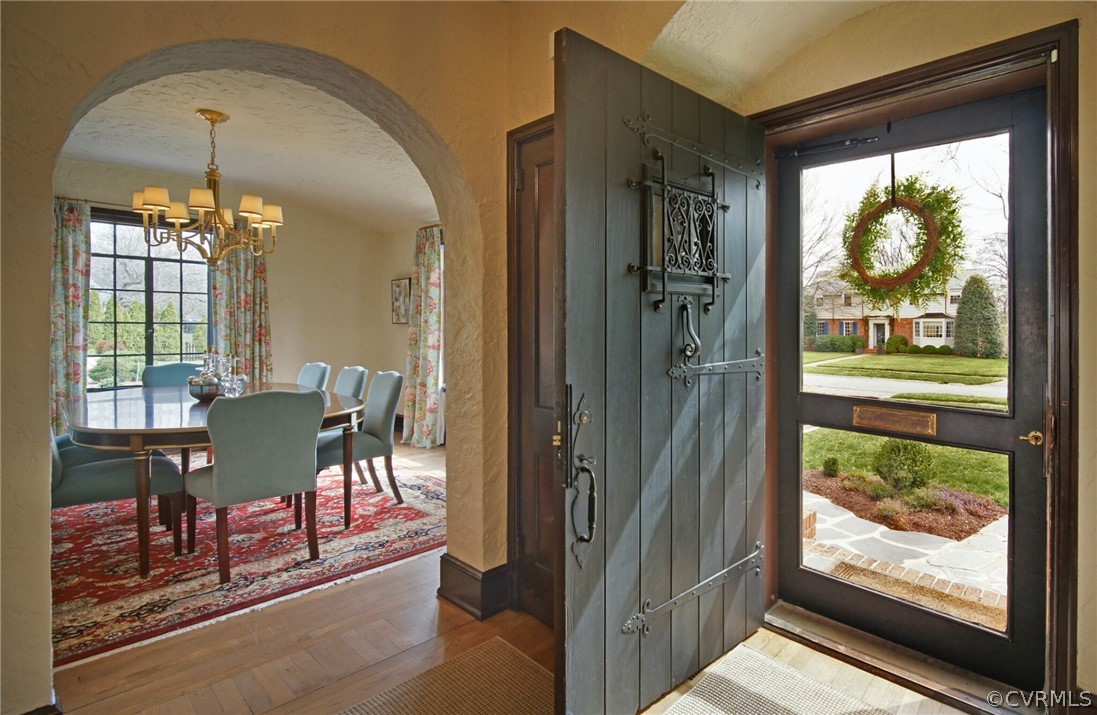 104 Tonbridge Road Richmond, VA 23221 - Photo 5 of 42 Gallery Image 5