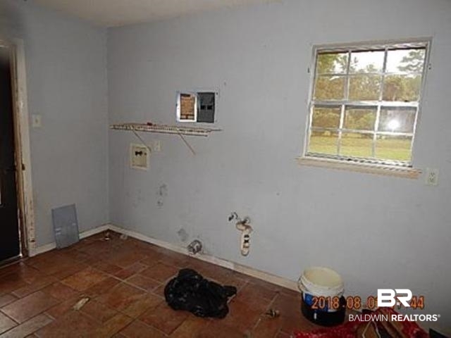 31353 Shambo Road Daphne, AL 36527 - Photo 10 of 18 Laundry