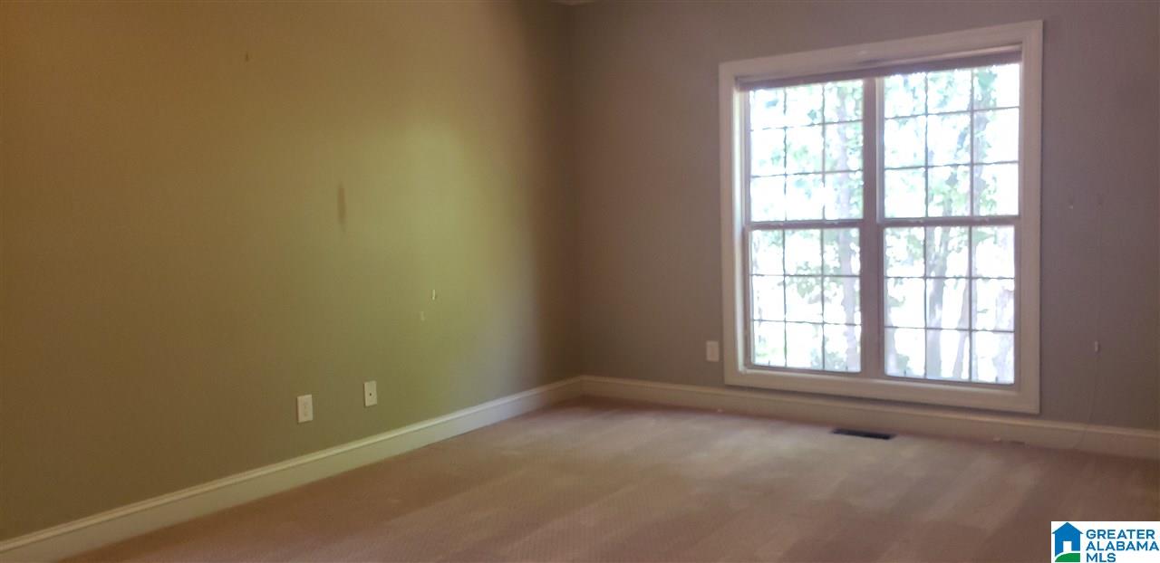 77 Shades Crest Road Hoover, AL 35226 - Photo 10 of 29