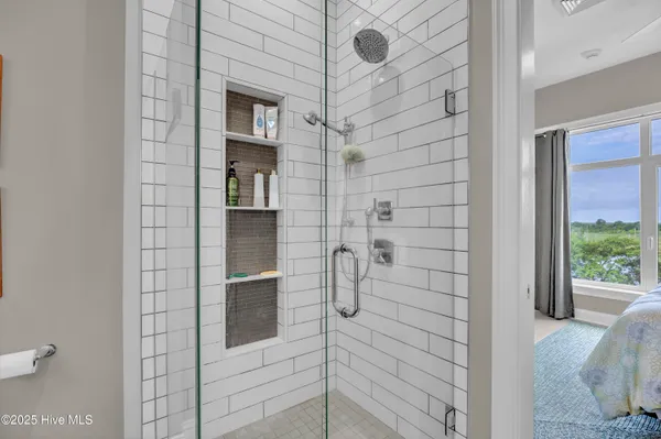 $1,950 | 10 Grace Street, Unit 603, Wilmington, NC 28401