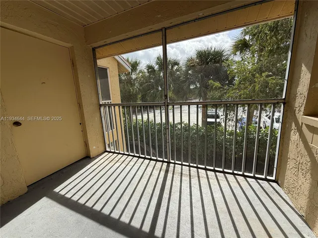 $1,750 | 931 Coral Club Drive, Unit 931, Coral Springs, FL 33071