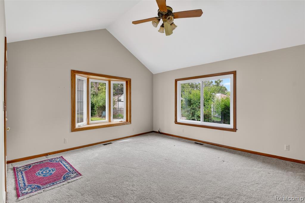 2400 Derby Road Birmingham, MI 48009 - Photo 14 of 38