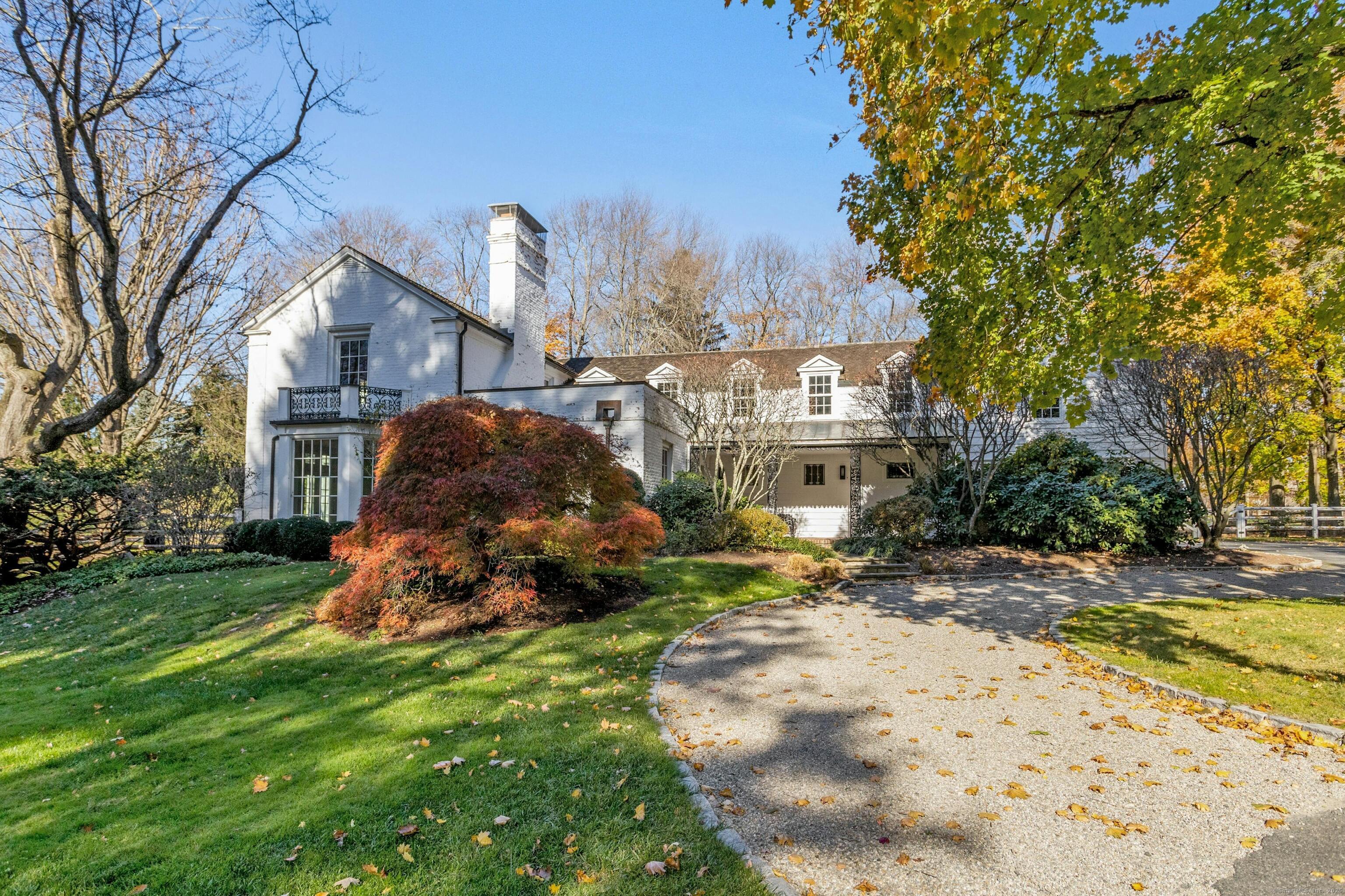75 Hanson Road Darien, CT 06820 - Photo 3 of 30 a view of a house with a yard