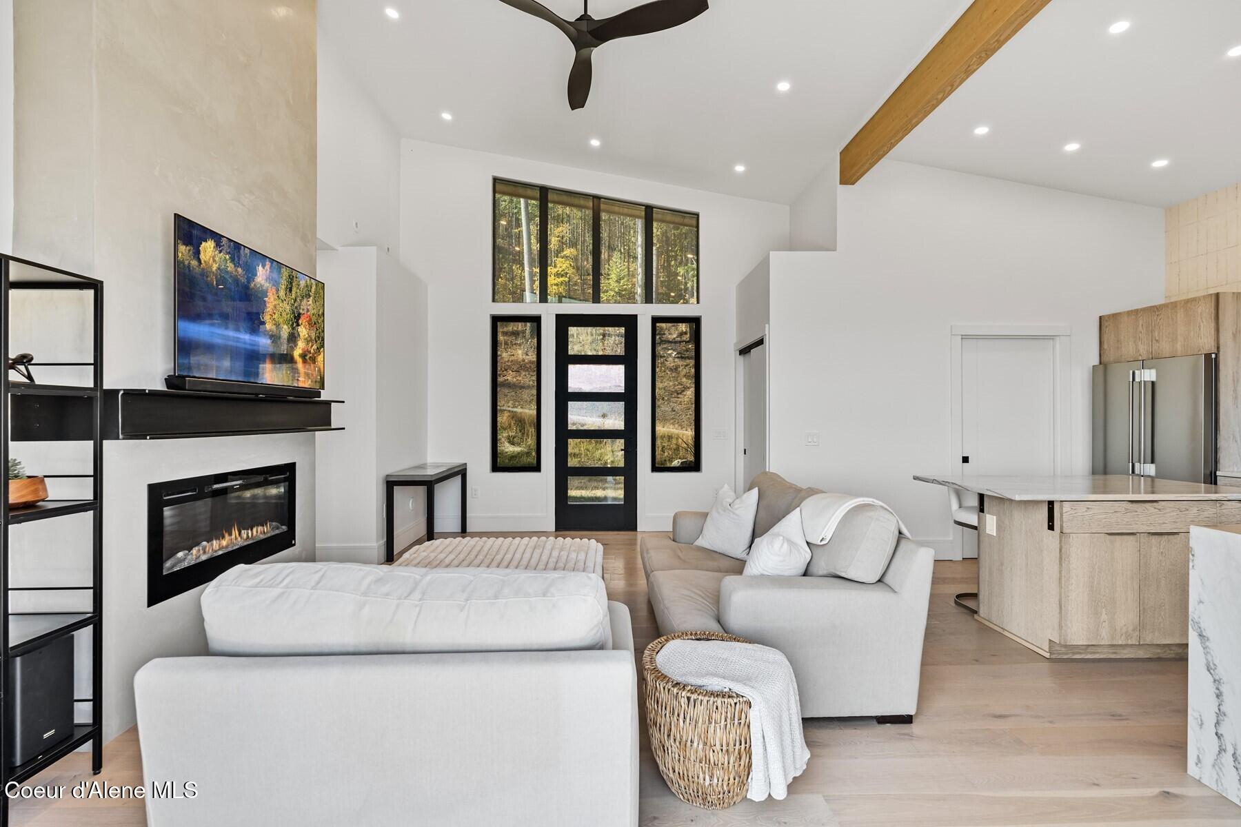 1376 Less Traveled Road Sagle, ID 83860 - Photo 12 of 61 12