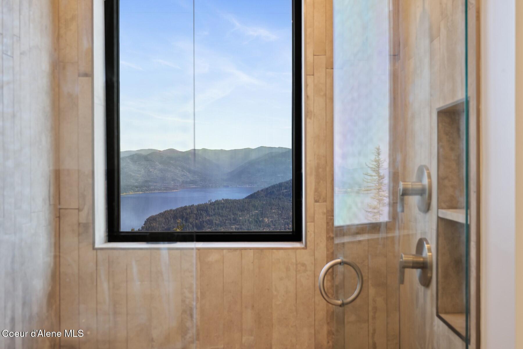 1376 Less Traveled Road Sagle, ID 83860 - Photo 26 of 61 23