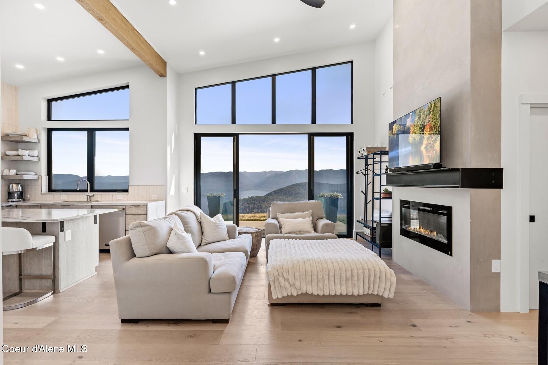 1376 Less Traveled Road Sagle, ID 83860 - Photo 8 of 61 08