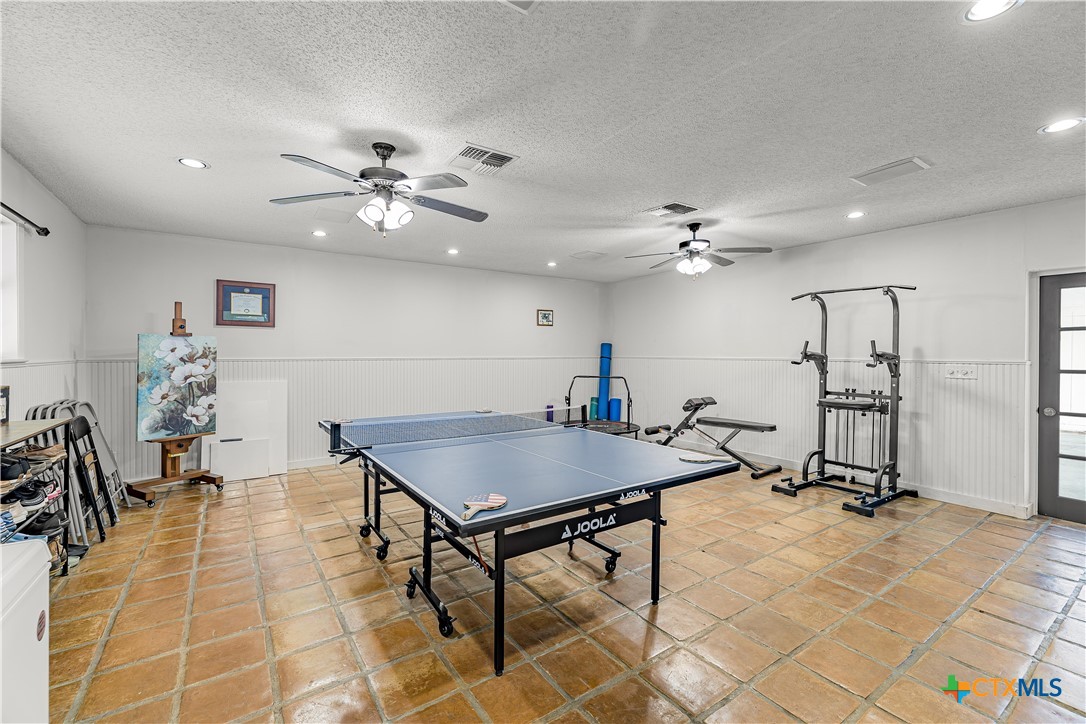 602 Bingham Road Victoria, TX 77904 - Photo 32 of 48