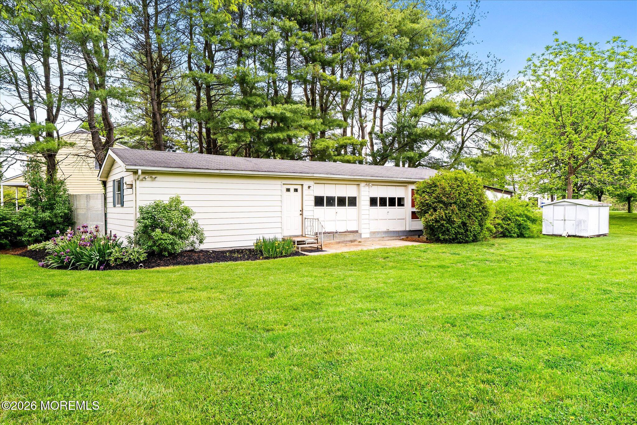 134 Schoolhouse Road Wrightstown, NJ 08562 - Photo 43 of 60 42-134_Schoolhouse_Road-41