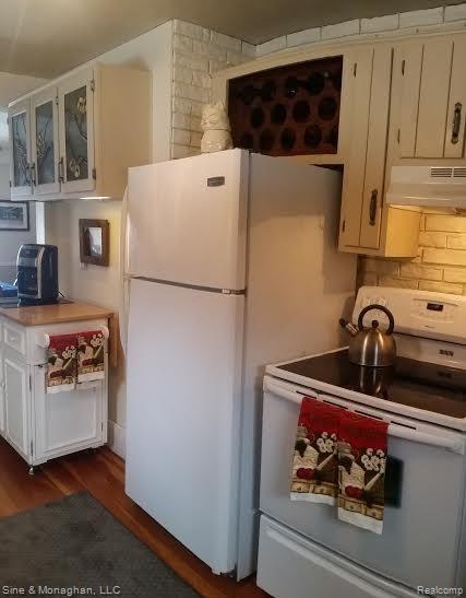 1700 Ridley Road Palms, MI 48465 - Photo 11 of 50 6_kitchen view.jpg
