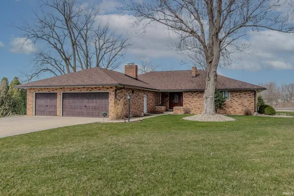 $575,000 | 1116 Erin Court, Middlebury, IN 46540