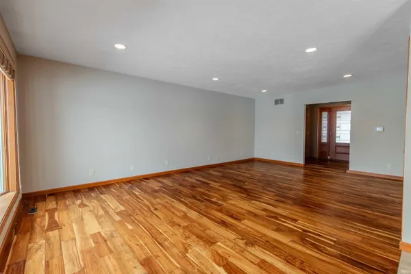 $575,000 | 1116 Erin Court, Middlebury, IN 46540