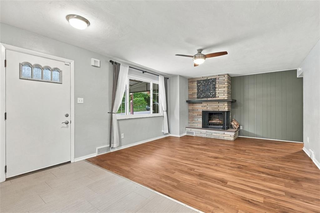 321 East Garden Road Pittsburgh, PA 15227 - Photo 4 of 29 Gallery Image 4