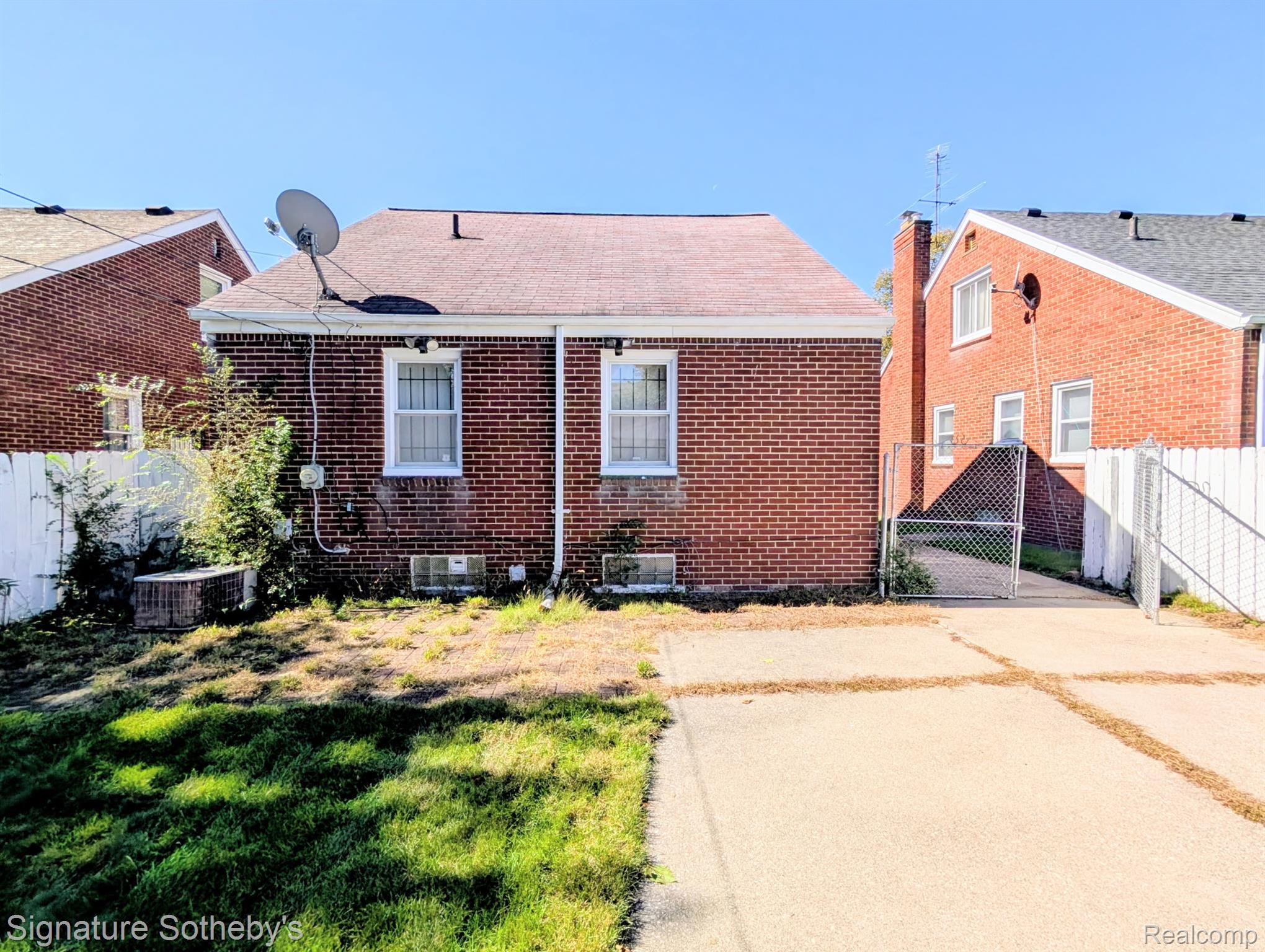17268 Sunderland Road Detroit, MI 48219 - Photo 10 of 10 10.JPG