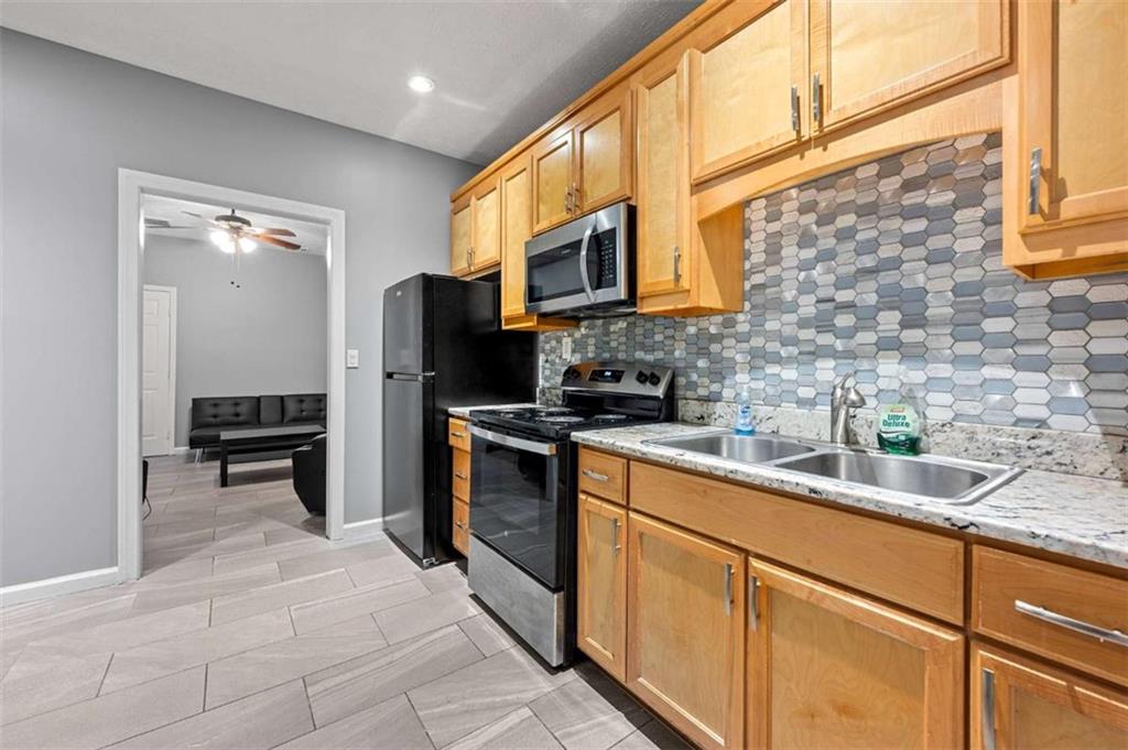 650 Ira Street Southwest Atlanta, GA 30312 - Photo 13 of 24