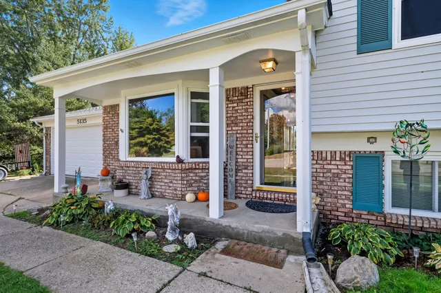 $320,000 | 5135 Cheryl Drive, Almont, MI 48003