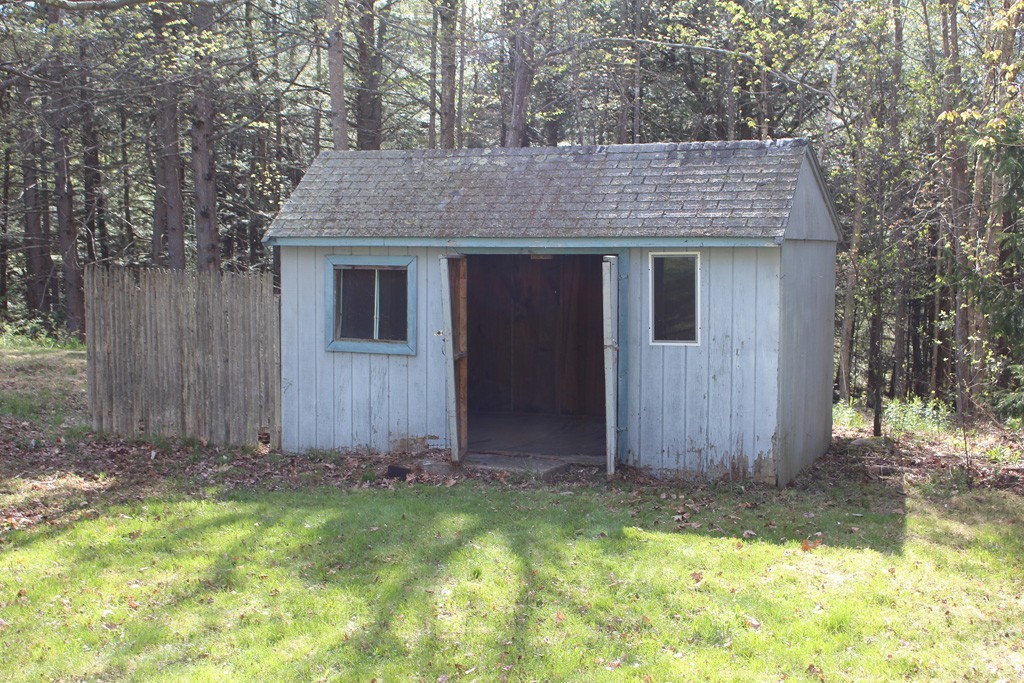 60 Brooks Village Road Phillipston, MA 01331 - Photo 11 of 12