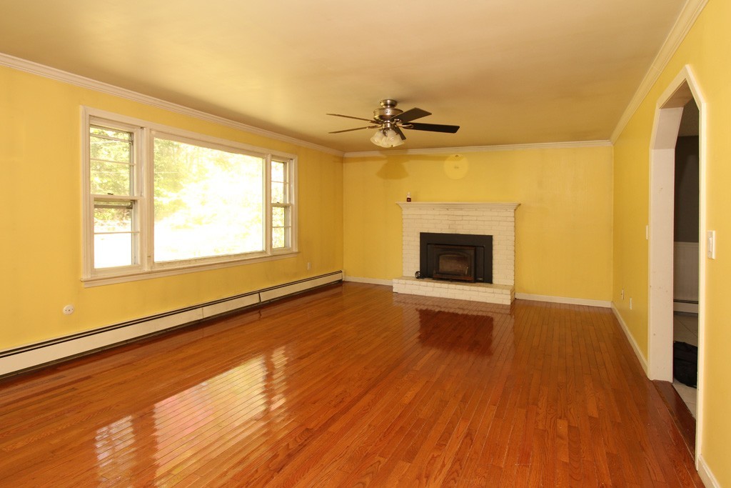60 Brooks Village Road Phillipston, MA 01331 - Photo 4 of 12