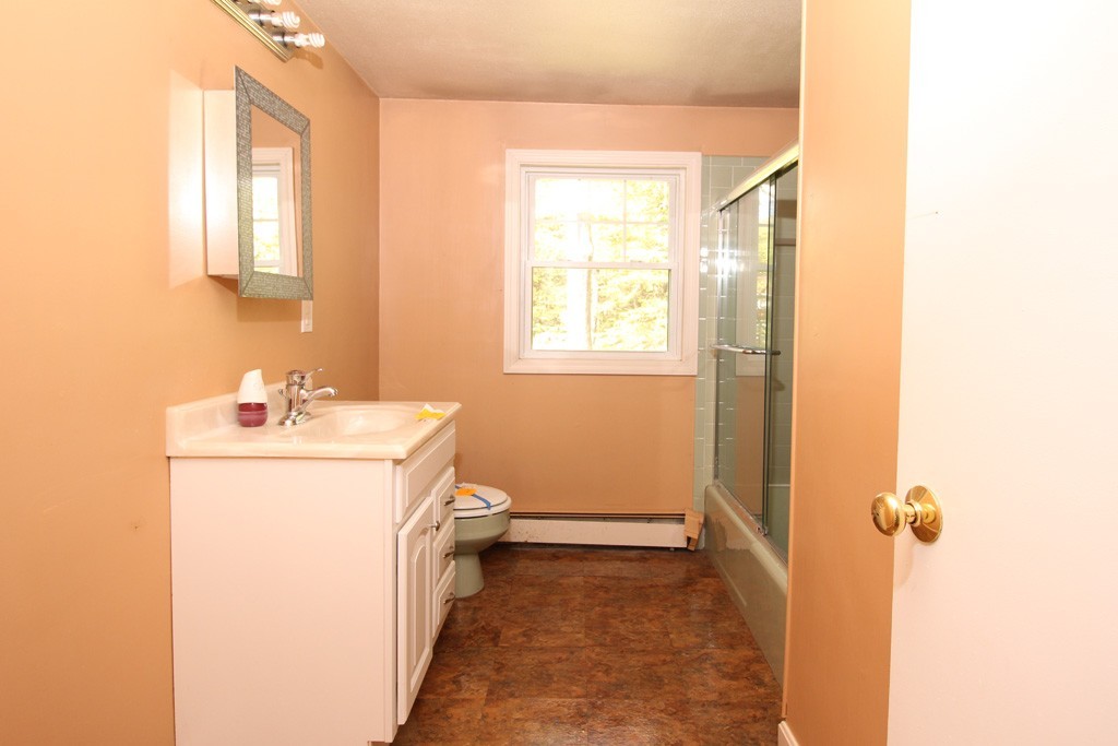 60 Brooks Village Road Phillipston, MA 01331 - Photo 9 of 12