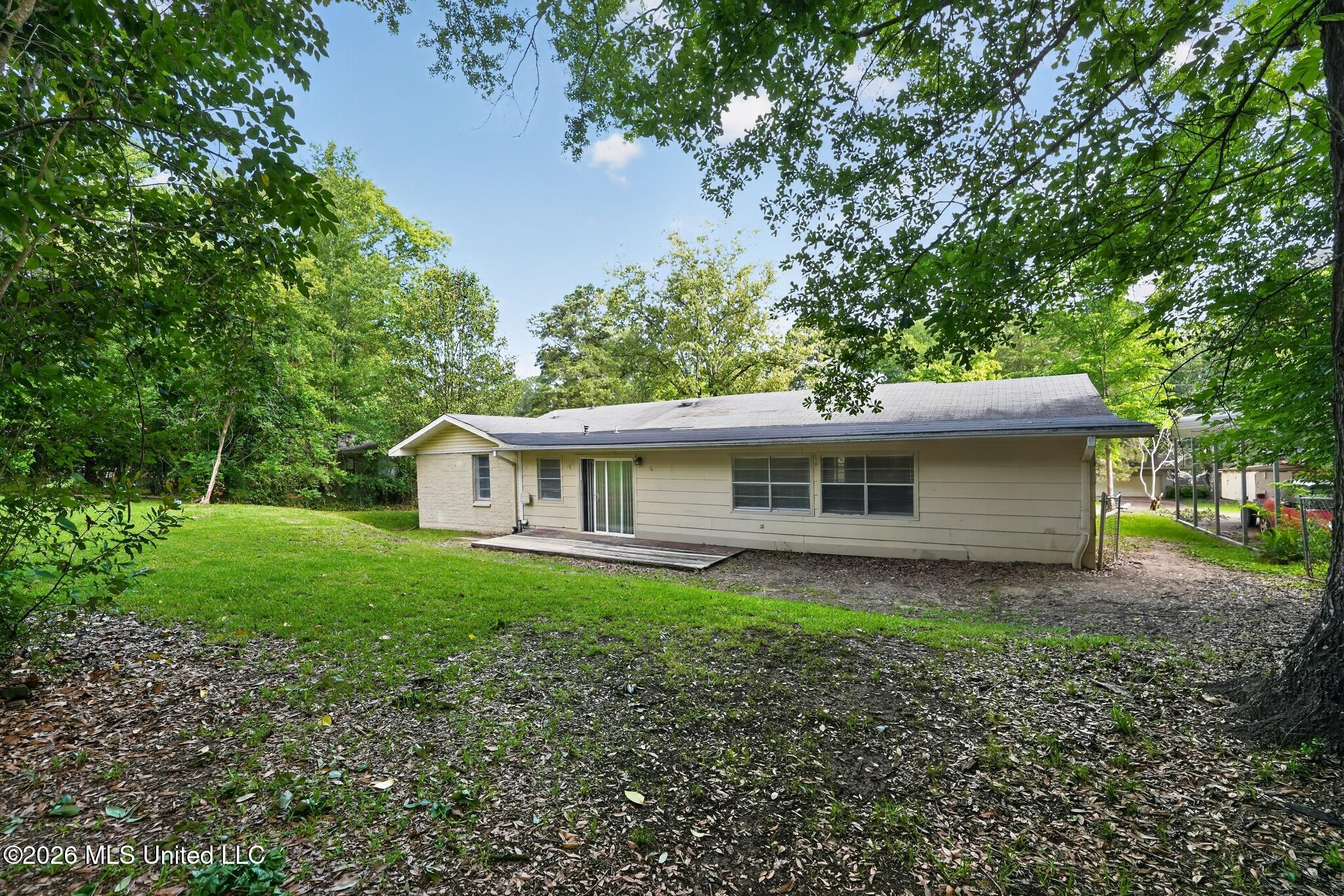 1523 Winchester Street Jackson, MS 39211 - Photo 6 of 34 06_1523_Winchester_St-Exterior-6795