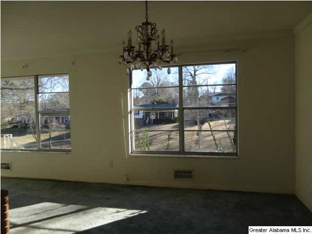 825 Ridge Ln Drive Bessemer, AL 35020 - Photo 3 of 15