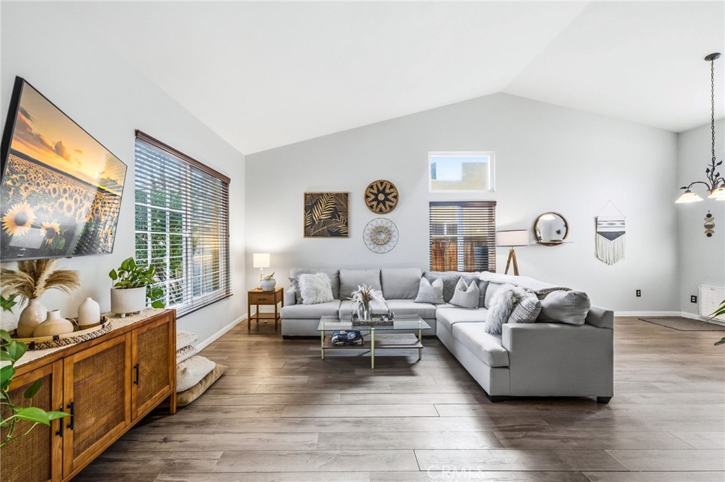 24437 Ridgewood Road Murrieta, CA 92562 - Photo 13 of 55