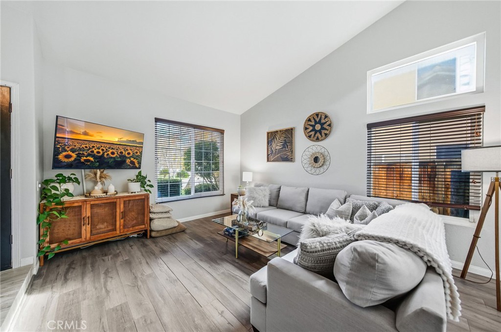 24437 Ridgewood Road Murrieta, CA 92562 - Photo 16 of 55