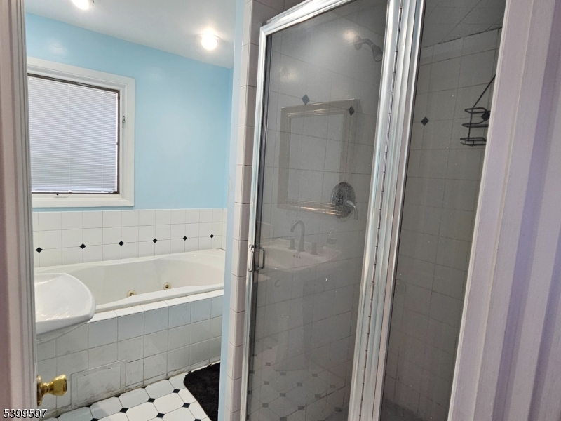 969 Arnet Avenue Union, NJ 07083 - Photo 15 of 25