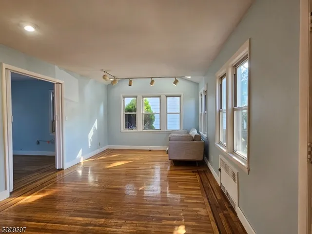 a view of livingroom with furniture