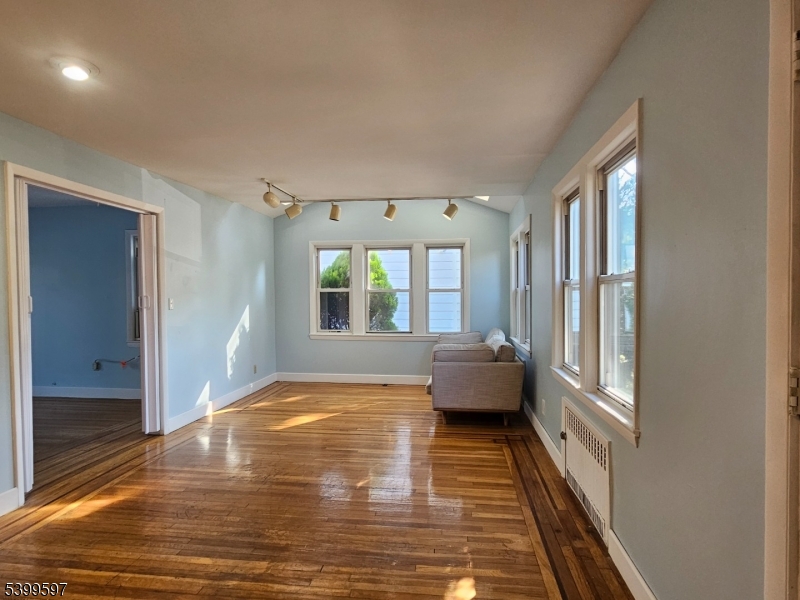 969 Arnet Avenue Union, NJ 07083 - Photo 4 of 25