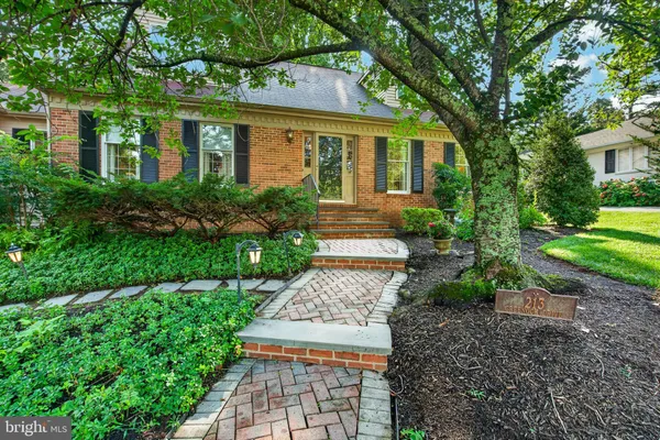 $1,050,000 | 213 Greenock Drive, Wilmington, DE 19807