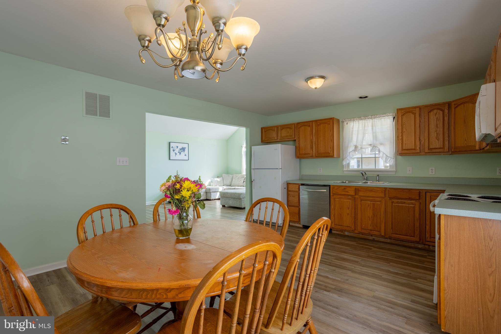 213 Cherry Hill Road Elkton, MD 21921 - Photo 11 of 38 Dining Area