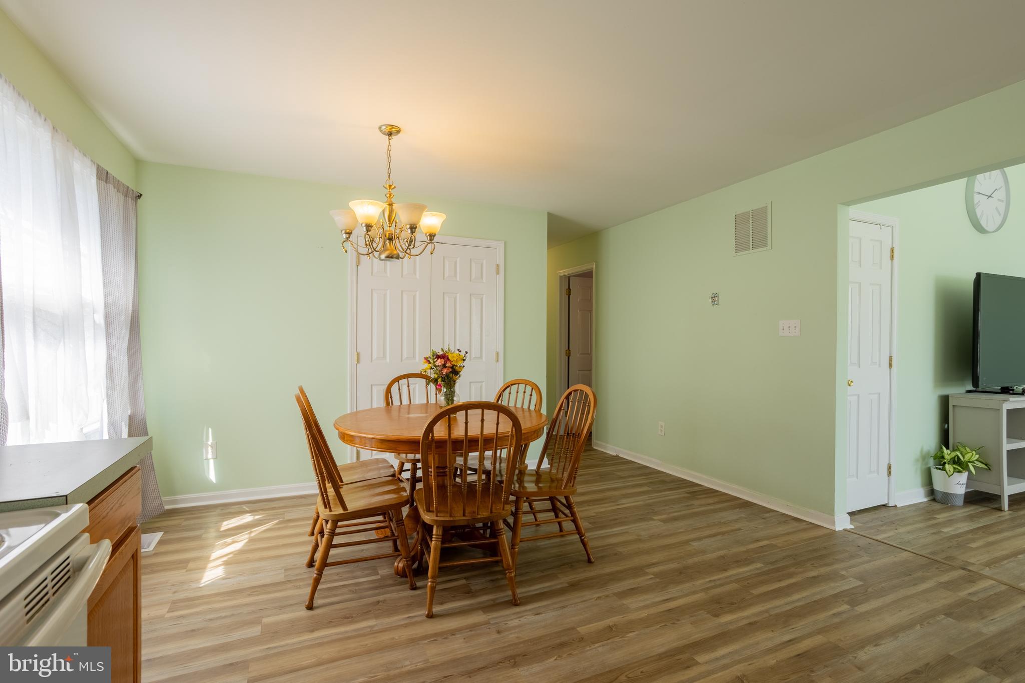 213 Cherry Hill Road Elkton, MD 21921 - Photo 13 of 38 Dining Area