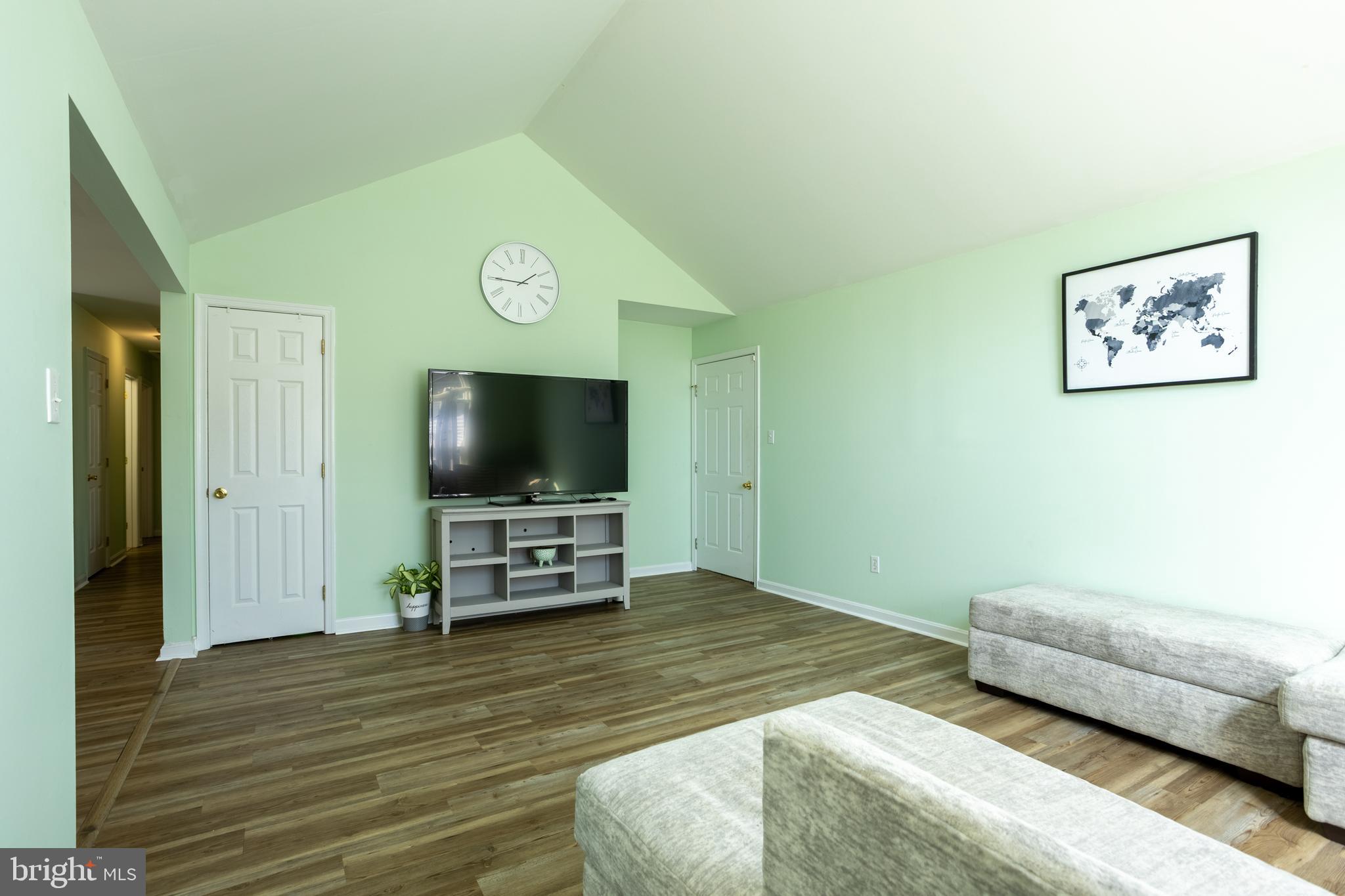 213 Cherry Hill Road Elkton, MD 21921 - Photo 6 of 38 Living Room