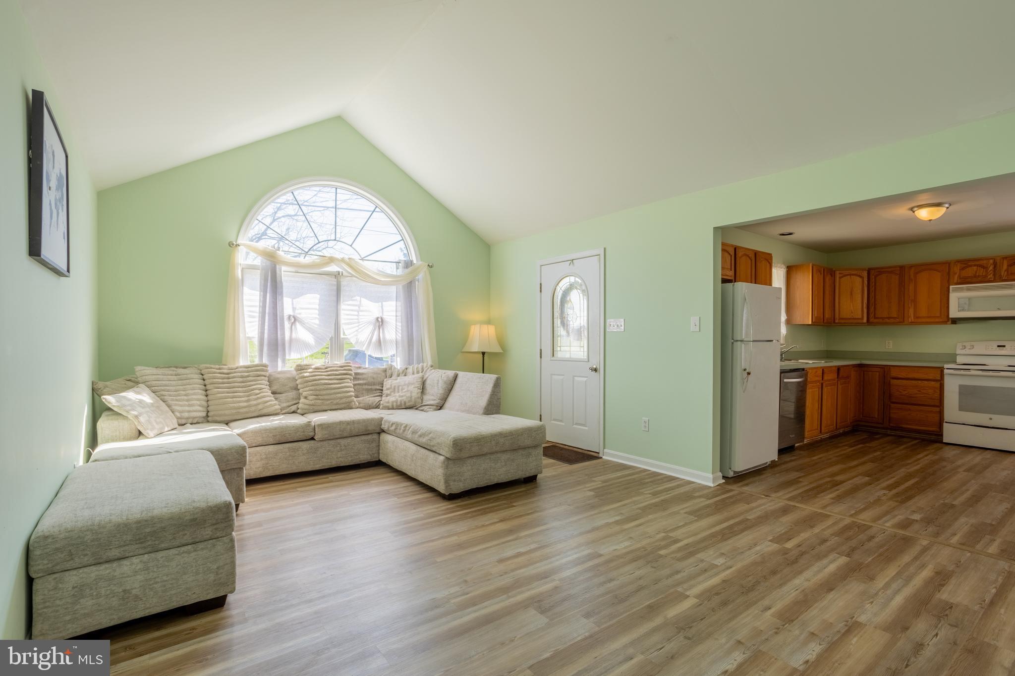 213 Cherry Hill Road Elkton, MD 21921 - Photo 7 of 38 Living room-Kitchen