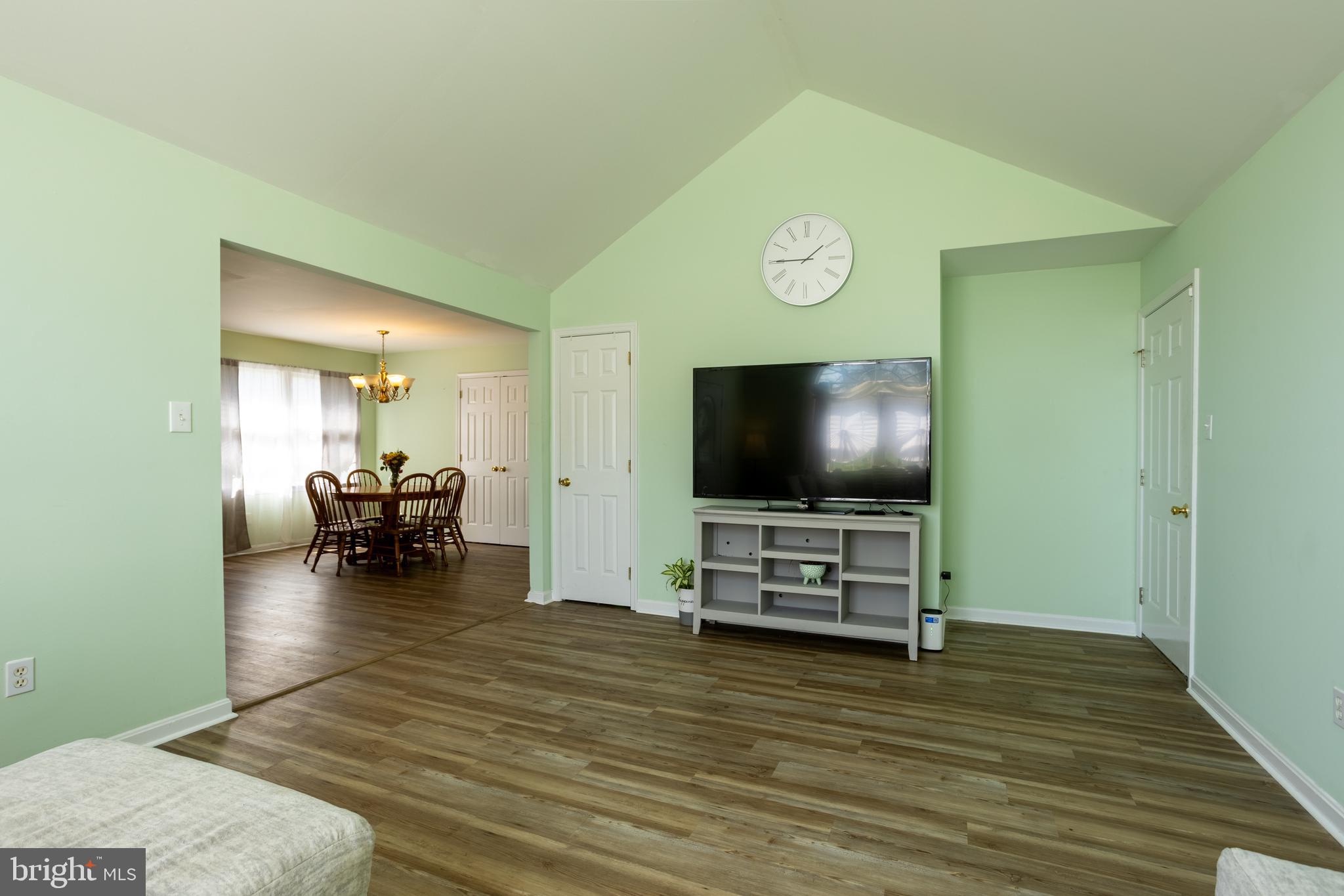 213 Cherry Hill Road Elkton, MD 21921 - Photo 8 of 38 Living Room- Dining area