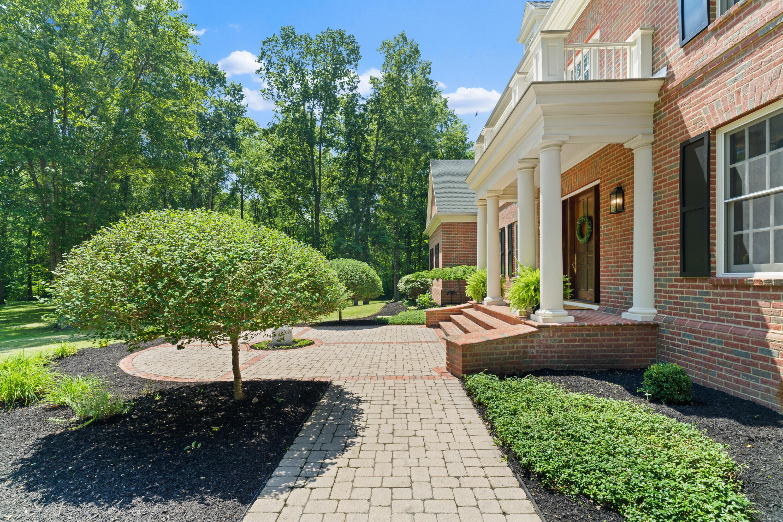 5455 Plantation Road Sunbury, OH 43074 - Photo 20 of 176 Front Walkway