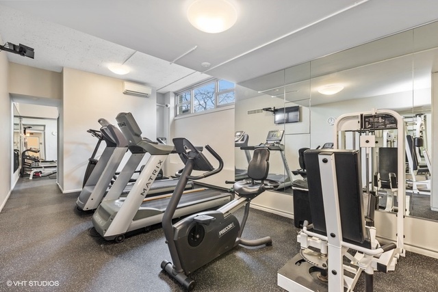 1550 North Lake Shore Drive, Unit 2F Chicago, IL 60610 - Photo 10 of 13